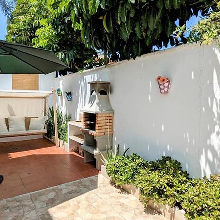Conil, Playa Patio Andaluz Apartment โกนิล เด ลาฟรอนเตรา ภายนอก รูปภาพ